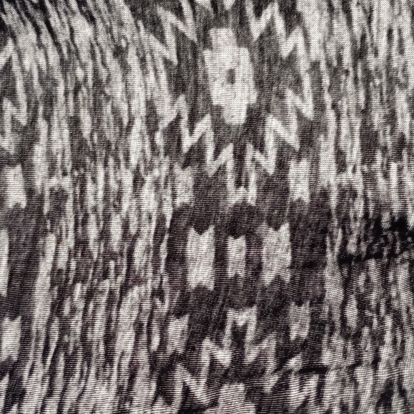 Derek Heart Burn out Large - Picture 4 of 7